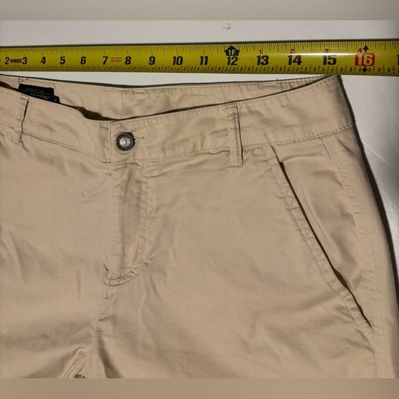 Pendleton Woman’s Boyfriend Chinos Size 6 - Picture 7 of 9